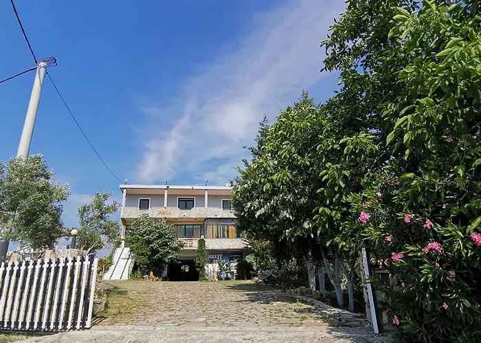 Hotel Bora